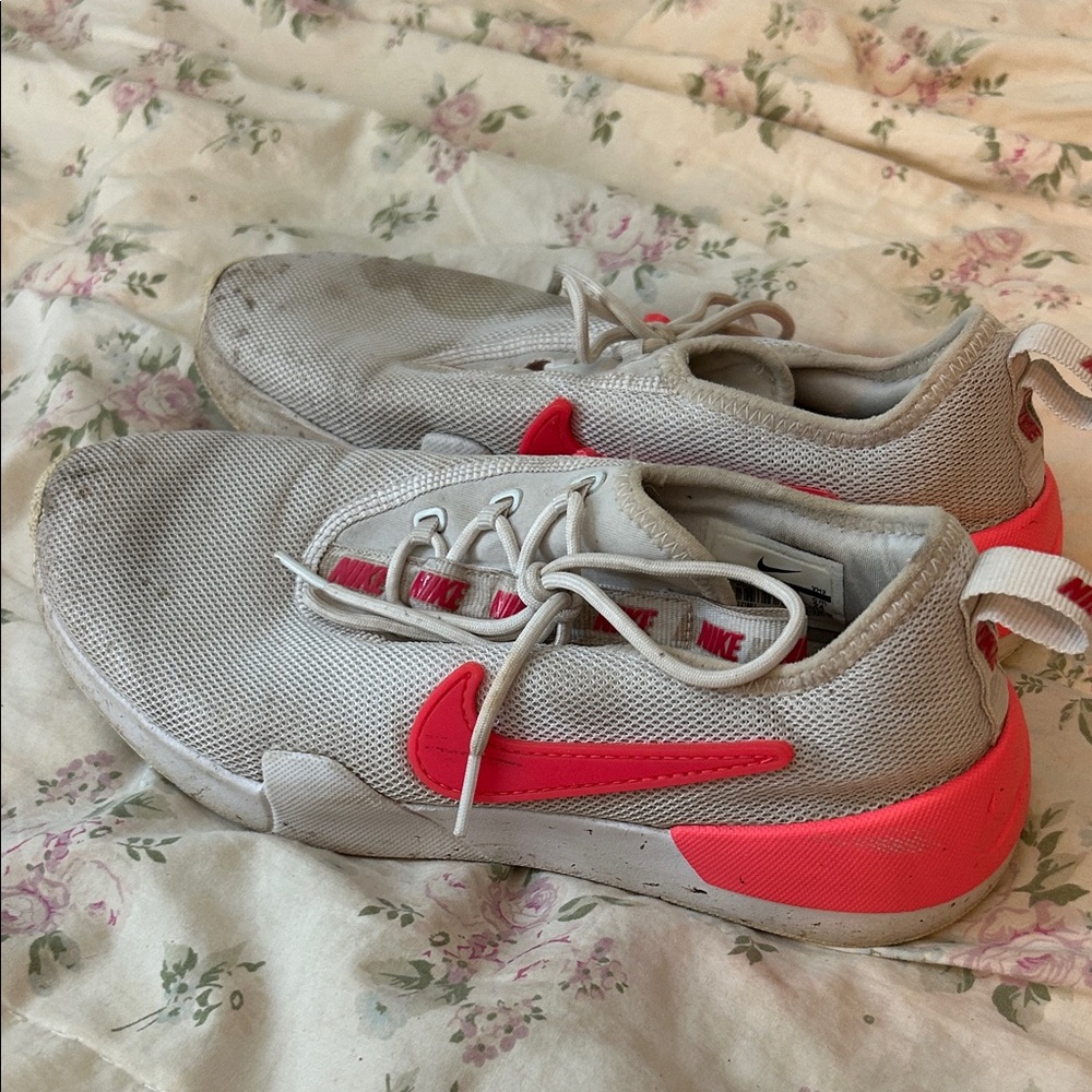 Nike Light Gray and Bright Pink Athletic Shoes